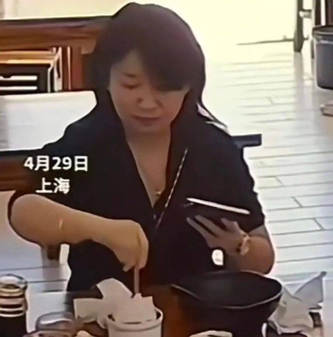 介入可能面临严重后果此次难以逃避电子pg游戏女子丢弃纸巾后续：(图7)
